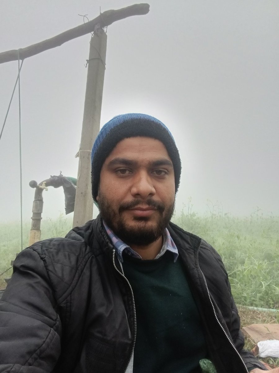 देशी बालक 💪 
शुभ प्रभात दोस्तों 🙏 
राधे राधे राधे राधे राधे 🙏