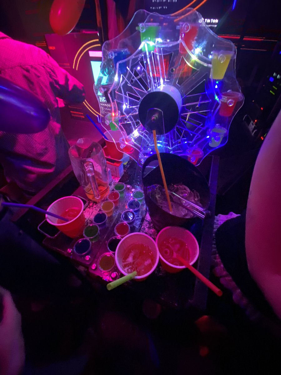 dekbbosaka tweet media