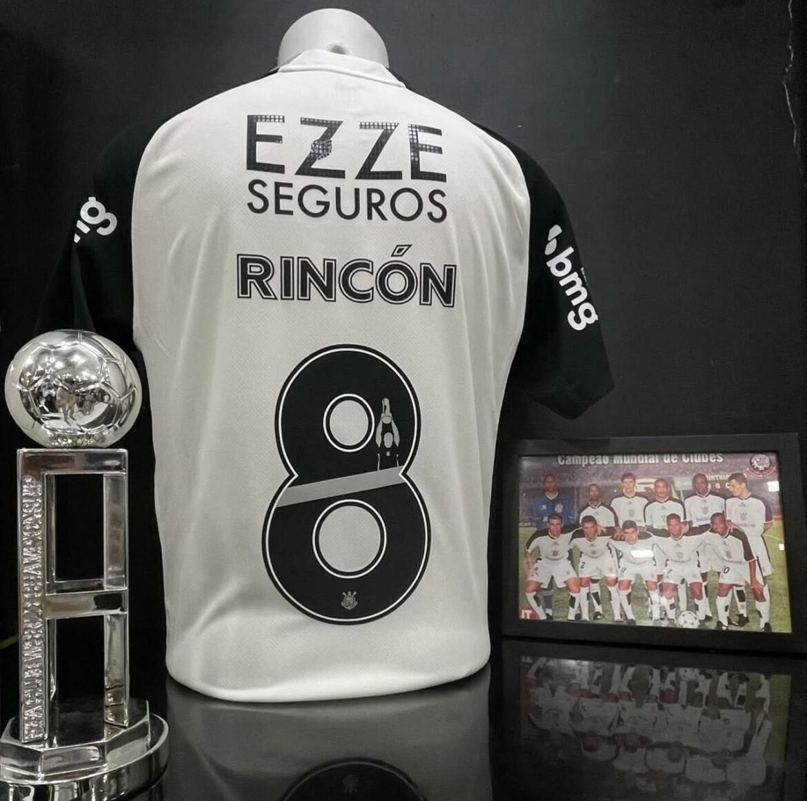 Quis o destino

25 anos depois

Corinthians x Vasco no Maracanã 

Nossa camisa? Essa aqui.