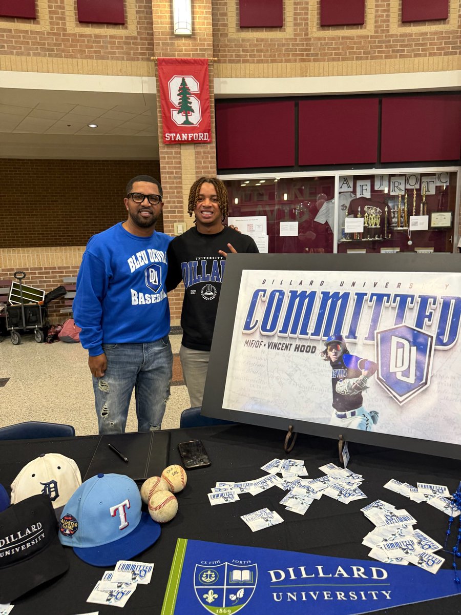 tview_baseball's tweet photo. Friday, we kicked off the weekend celebrating Nick Smith,  UTA, and Vincent Hood, Dillard University.  Two amazing young men, that give their best everyday!  We look forward to a great year and bright future!!  #wolvesup https://t.co/u7cvTZitPc