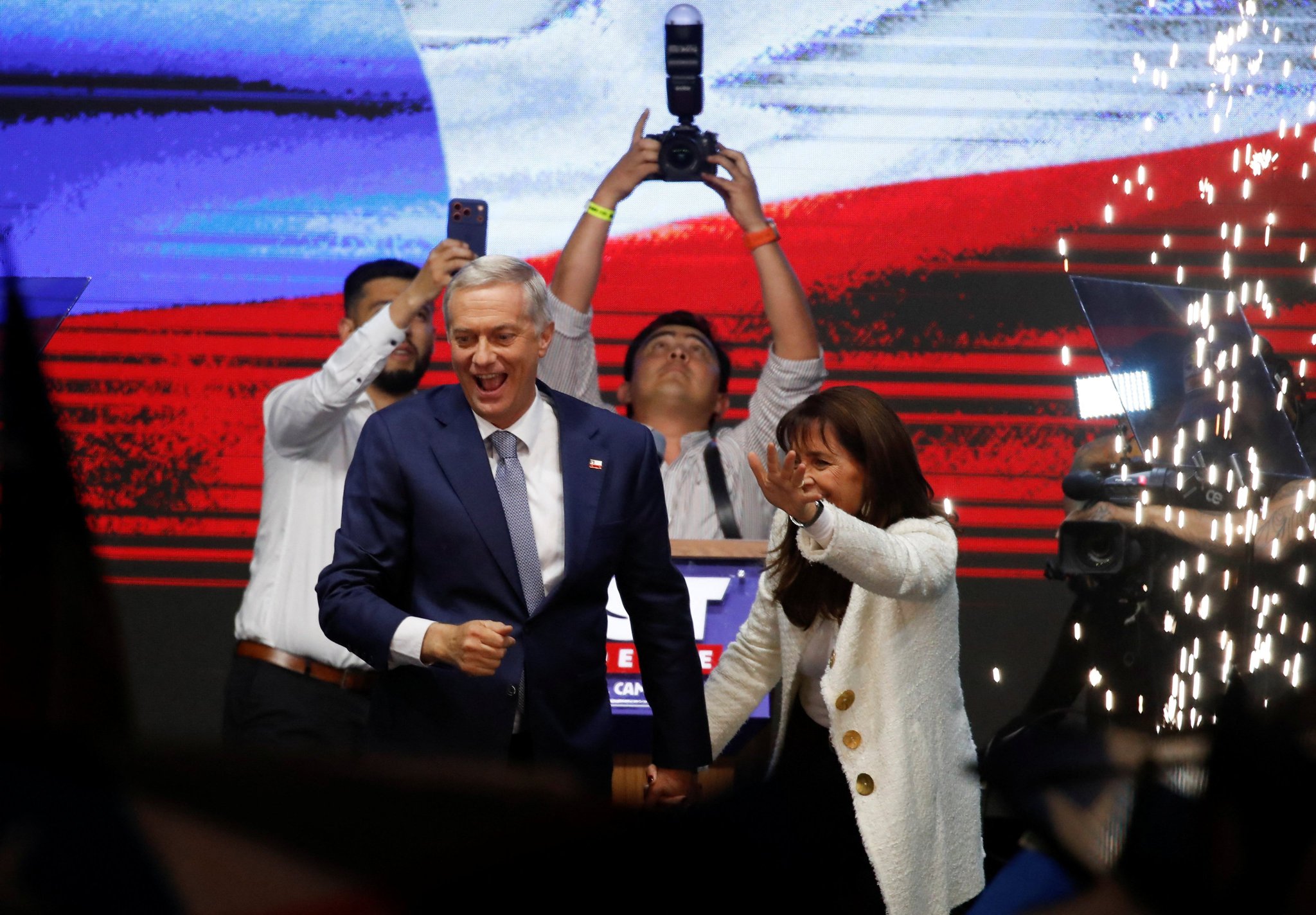 عاجل | تشيلي تنتخب خوسيه كاست.. الرئيس الأكثر تطرفاً منذ دكتاتورية بينوشيه #صحيفة_الخليج 