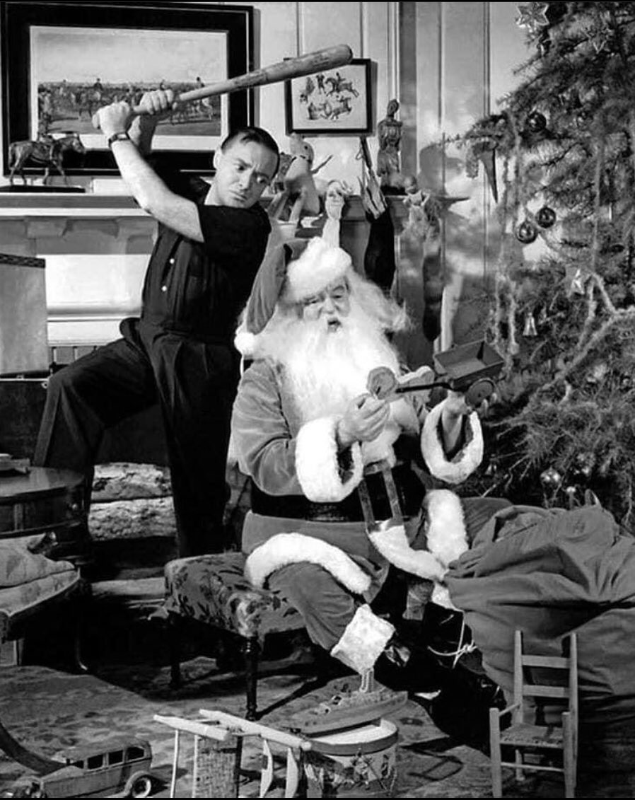 Peter Lorre feels the Christmas spirit.... (1940)