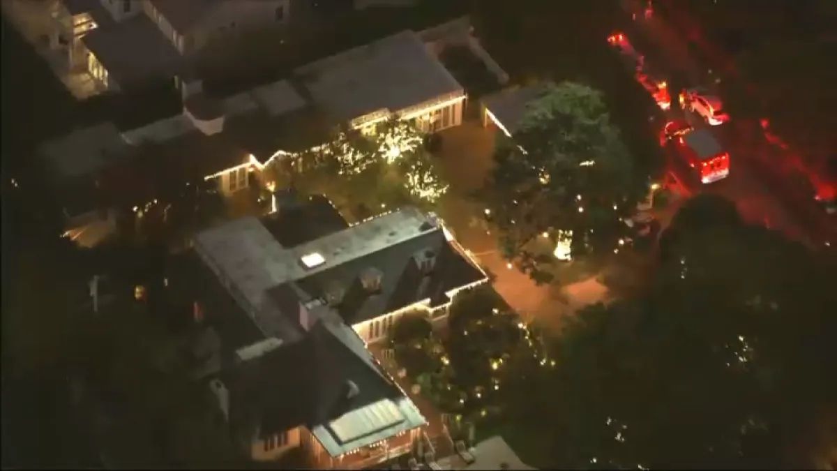 yashar's tweet image. BREAKING 

Two people have been found dead at the home of director and actor Rob Reiner. 

The LA Fire Department said the ages of the two victims is 78 and 68 which matches the ages of Rob and his wife Michele. 

Full Story: bit.ly/497DhMd