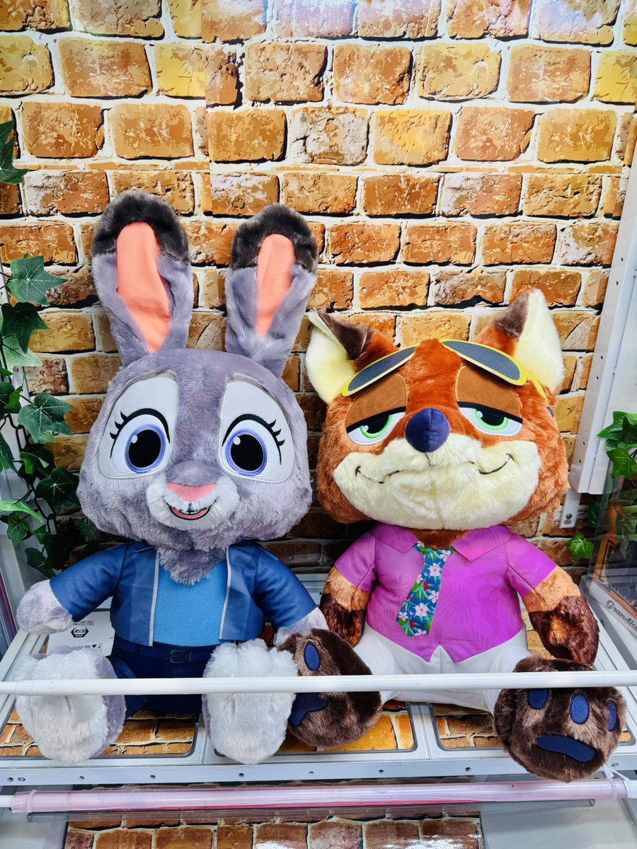 プライズ】 ／ ズートピア2 スーパーラージぬいぐるみ 🦊ニック