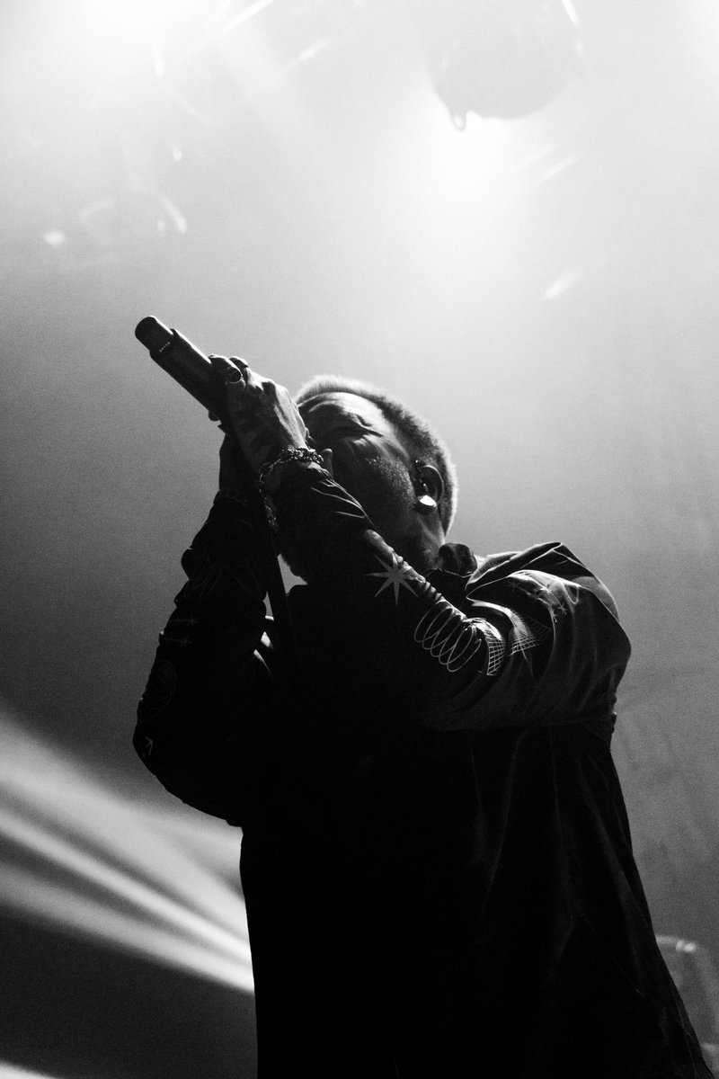 Dakotawintersss's tweet photo. @MemphisMayFire in Detroit 🤍 https://t.co/GWt3I1IGYN
