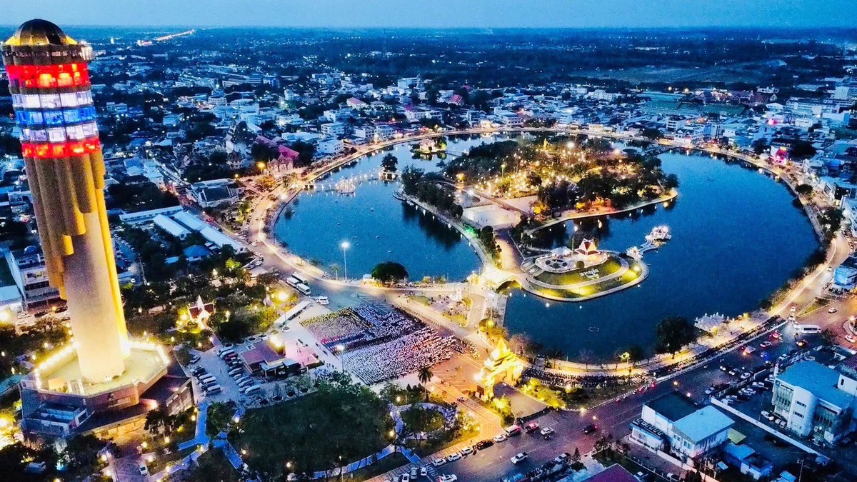 mlk289_'s tweet image. ร้อยเอ็ดทำถึง
ร้อยเอ็ด รวมพลังส่งกำลังใจ ให้ทหารแนวหน้า💂🏻‍♀️และพี่น้องประชาชน ในพื้นที่ชายแดนไทย-กัมพูชา 🇹🇭
 #ไทยกัมพูชา