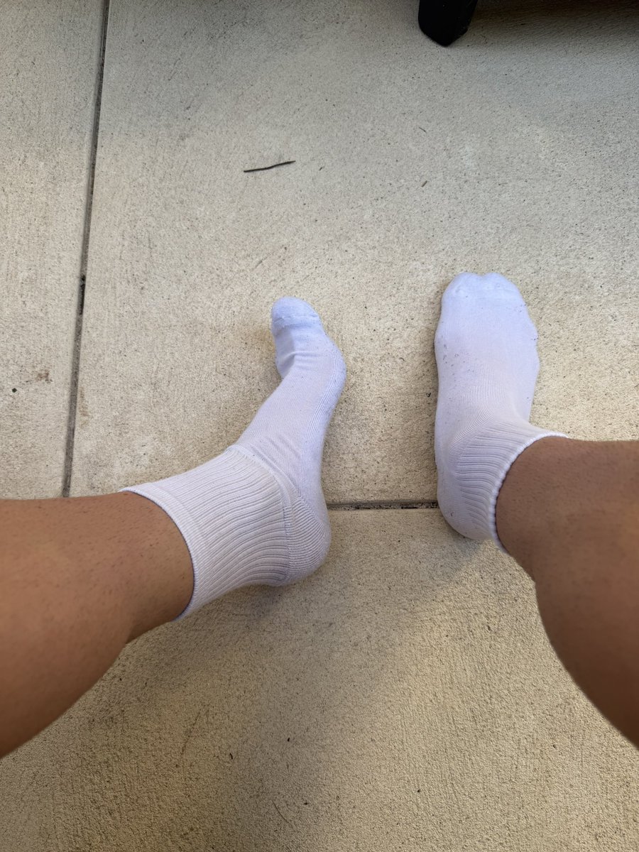 KingAaronMuscle's tweet photo. which one would you prefer to lick my feet or my sweat? Comment down

#malefeet #feetworship #malesocks #domination #findom #slave #master #masterfeet #cashfag #australia #straightbait #chudai #dom #domaster #sydneymaster #alpha #cashfag #cashmaster #alphadom #domdaddy #domaussie https://t.co/1pN40ukofB
