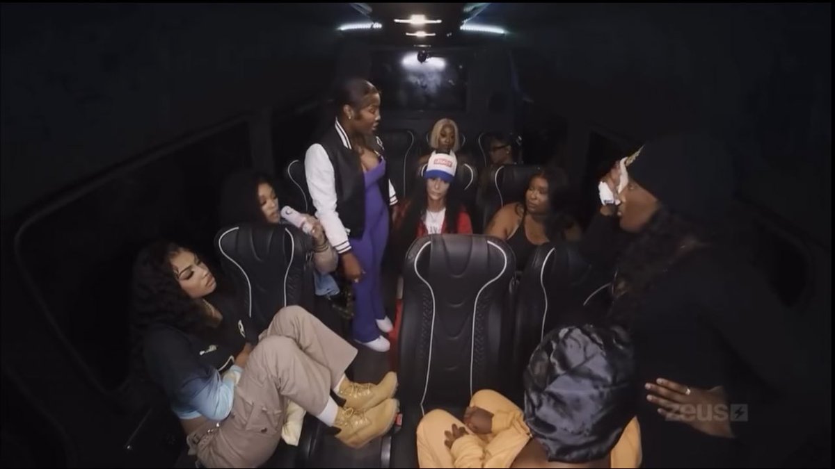 dollysvision's tweet photo. Im happy that Rollie understood where Dolly and Lex where coming from and checked Summer’s weird ass🤏🏾 #BaddiesUSA #BaddiesUSAChapterONE https://t.co/5IXw0CJuJk