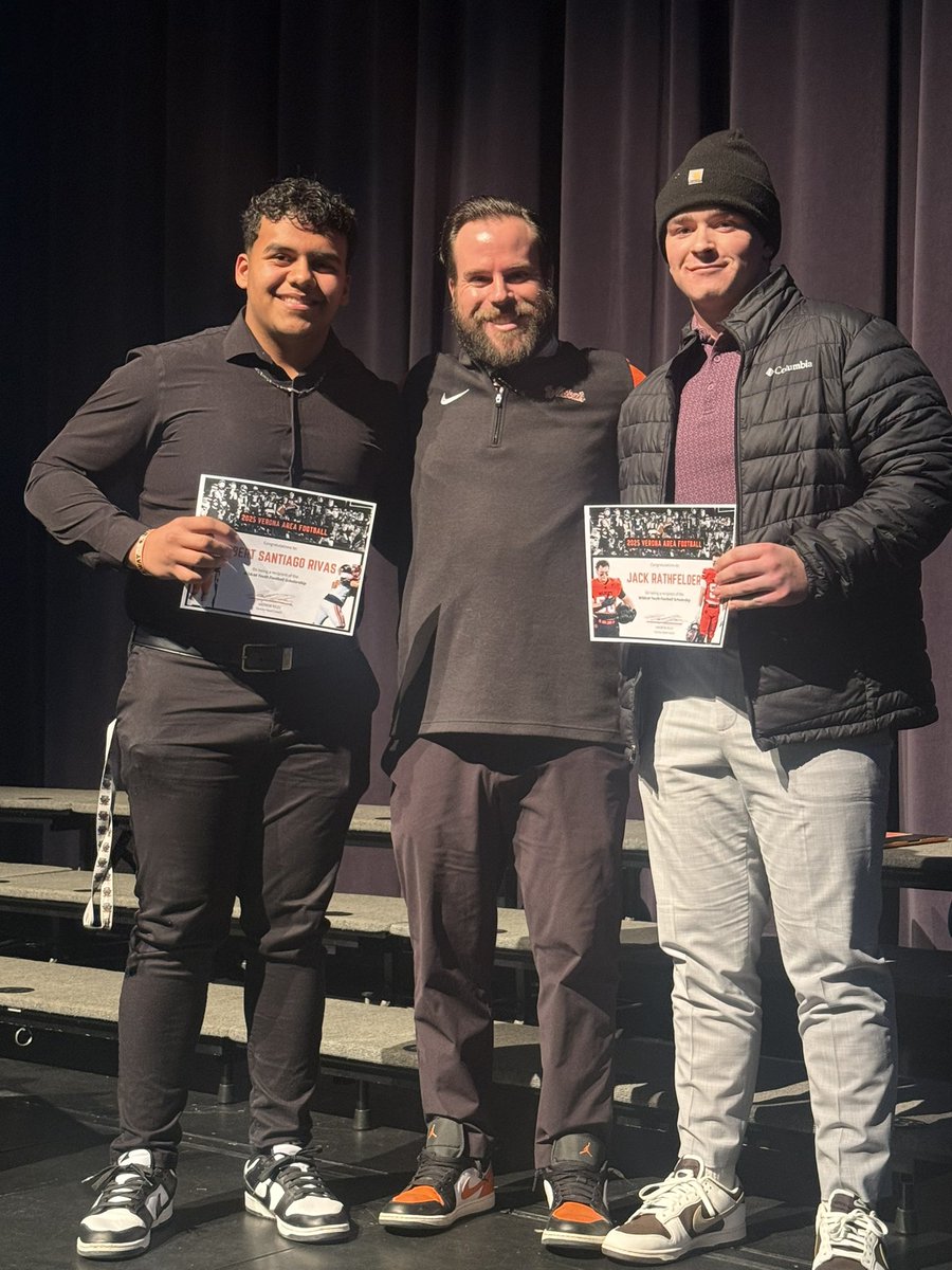 VeronaWildcatFB's tweet photo. Wildcat Youth Football Scholarship Award winners Santiago-Rivas &amp; Rathfelder https://t.co/1zgI6NF8Km