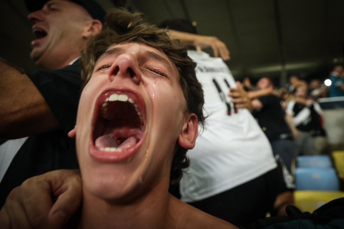 O VASCO É A NOSSA ALEGRIA 💢

📸: Dikran Sahagian | #VascoDaGama