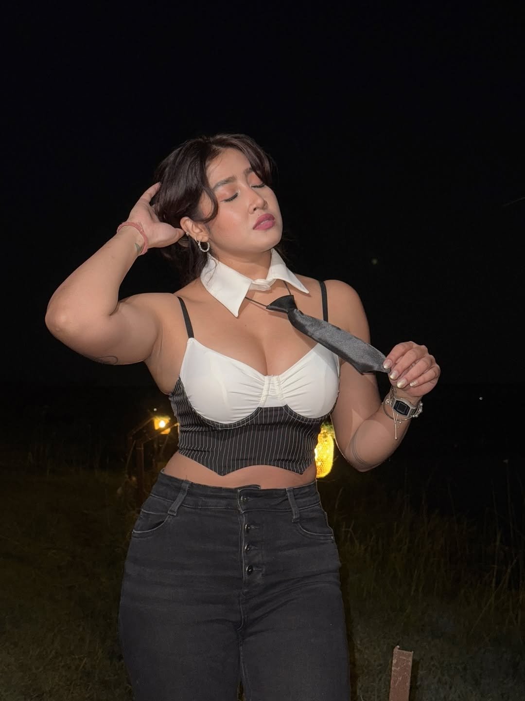 G8LQ0hva0AAVrXQ?format=jpg&name=large