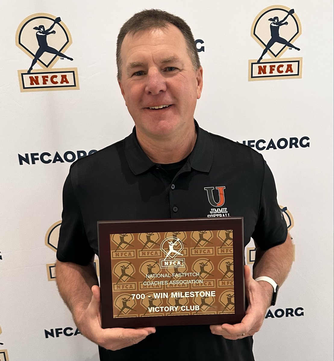 UJSoftball's tweet photo. Coach Kevin Gall was recognized at
NFCA 42nd annual national convention in Las Vegas. 

700 victory earned by his team in Feb 2025 in the Nelson Family bubble vs Mayville State https://t.co/G2p9d8NAkC