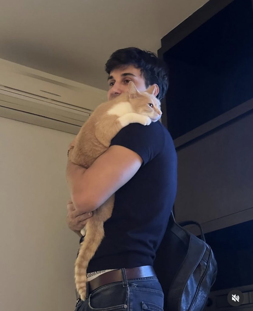foto do pedro com o santiago eu esperei tanto por esse lindo momento