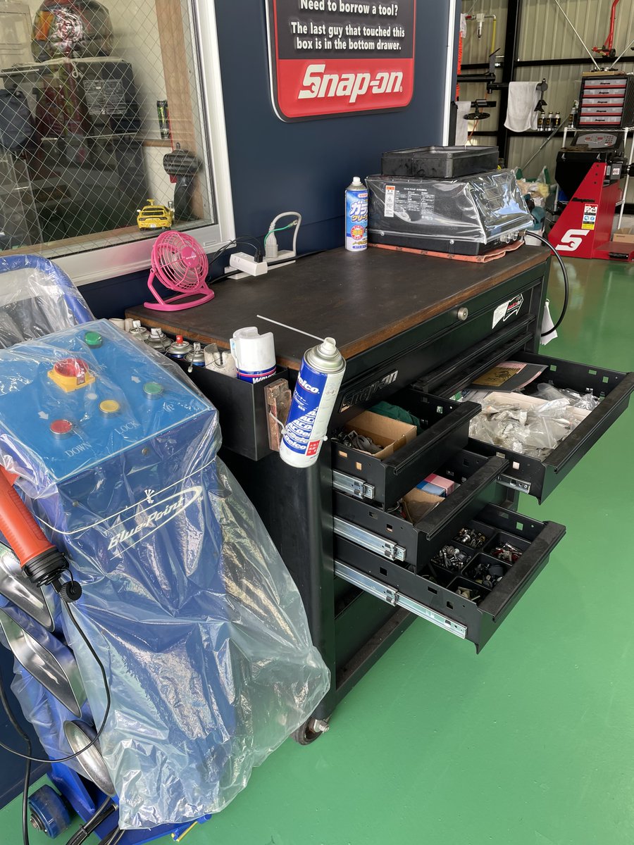 MyGarage645's tweet photo. #ワークセンターは癒し
#snapon #bluepoint #snapontools #Snapon105th #snaponjapan #snapontoolbox #rollcab #workcenter #epiq #masters #classic #shopcart #cosmicblue #限定色 #snaponjunkie #工具箱 #整理整頓 #カーメンテナンス #car #carlifestyle #MyGarage #特定認証工場 #長野県長野市 https://t.co/itH8JS73a5