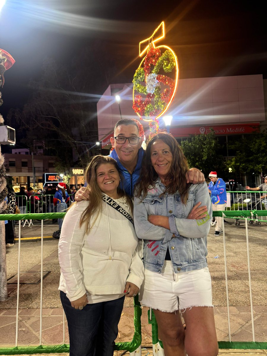 #DomingoCapitalNavideña 🎅🎅🎅🎅🎅
<a href="/munineuquen/">Neuquén Capital</a> <a href="/MarianoGaidoOk/">Mariano Gaido</a>