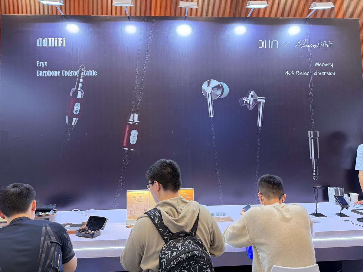 ddhifi_com's tweet image. ddHiFi wrapped up at the 2025 Guangzhou Headphone Show with a great turnout! Our two upcoming products, the Memory 4.4 IEM​ and the Eryx Cable, received wonderful feedback. More exciting things are on the way. ✨

#ddHiFi #GuangzhouHeadphoneShow #newproduct #audio #ComingSoon