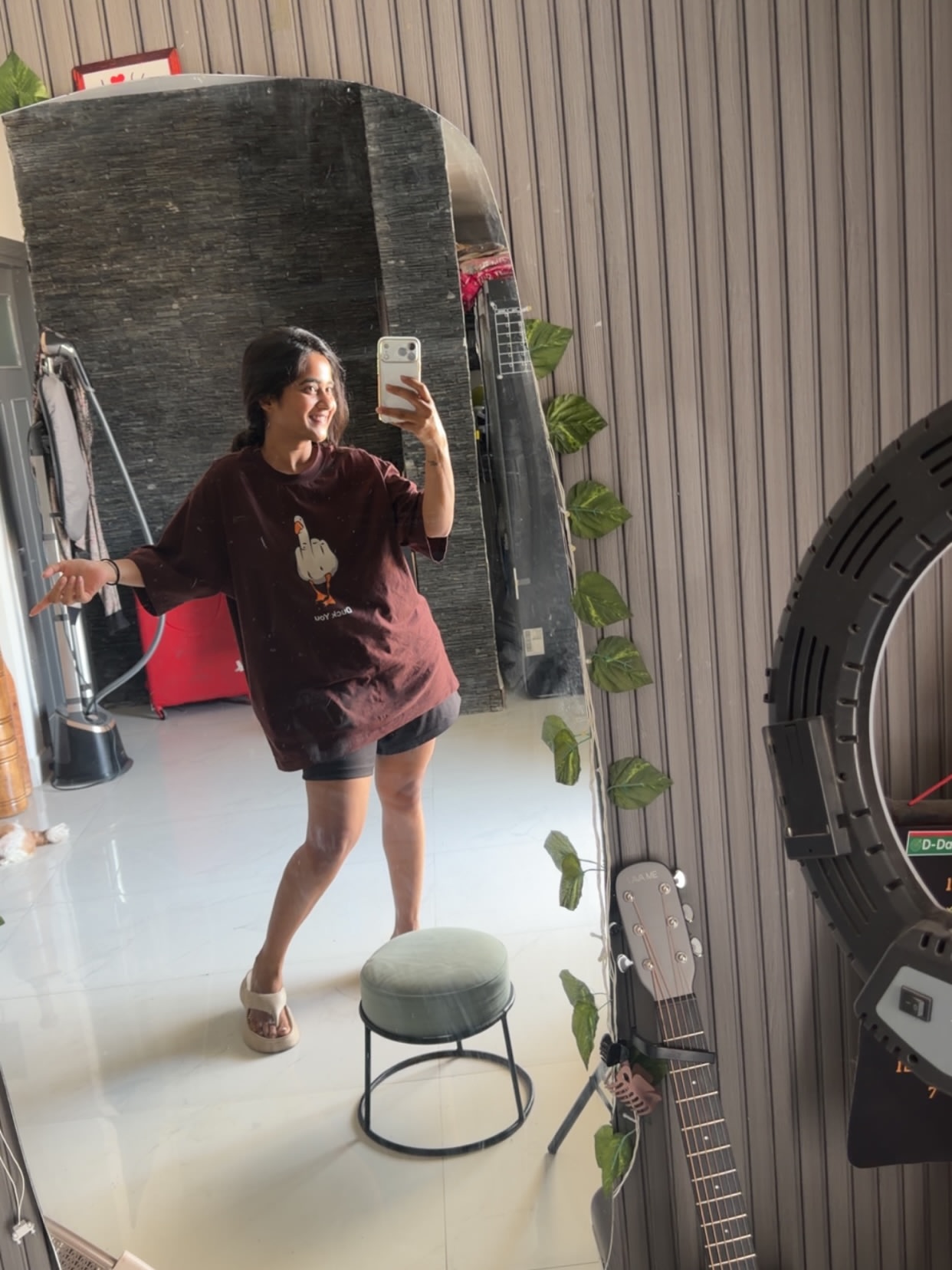 G8LUWMzbEAEAwQ-?format=jpg&name=large