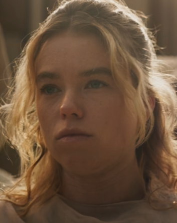 BlackDumpling's tweet image. Gentlemen... This is Milly Alcock. She's playing Supergirl. I think she's sub mid and incredibly poor casting for Supergirl. She's neither pretty nor beautiful. She's not even cute. In fact, she's kinda homely.

What do you think?