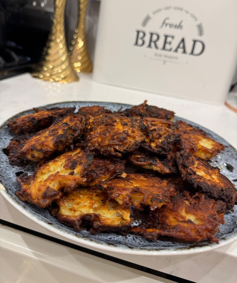 Liz Wessel tweet media