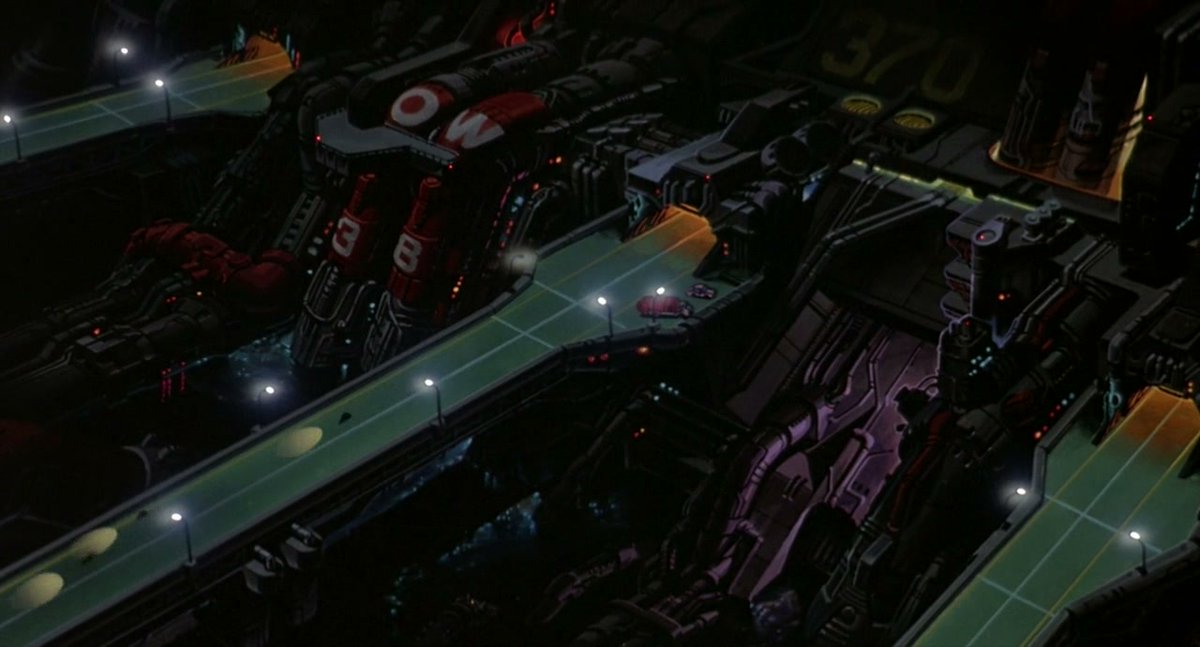 Degisen ufkun uzerinde, sakin ruzgarlar?n anlam tas?d?g? nazik bir parlama dogar.