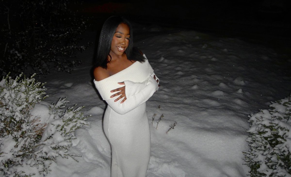 darkskin_lily's tweet image. winter’s princess❄️ #chapter23