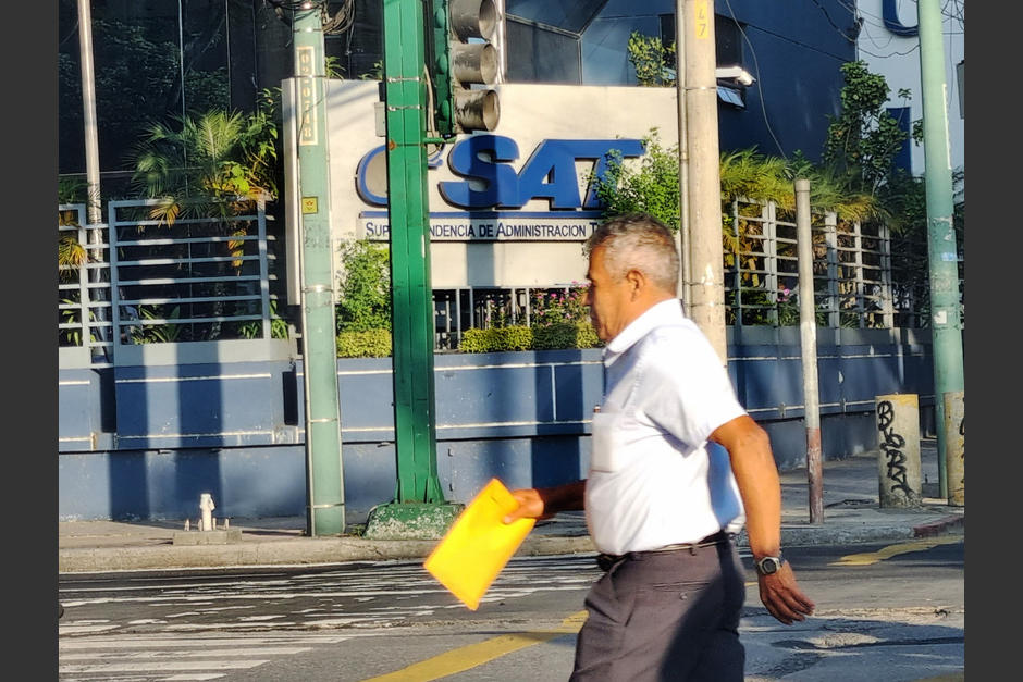 soy_502's tweet image. La Superintendencia de Administración Tributaria facilita a los contribuyentes el acceso a diversos servicios a través de su plataforma en línea ⬇️

soy502.com/articulo/abre-…