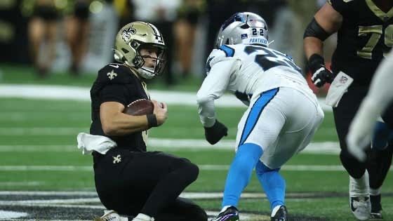 barstoolsports's tweet image. BAN THE SLIDE ALREADY: Tyler Shough Sliding Way Too Late Is The Perfect Example Of The NFL's Negligence s.barstool.link/c/article-3559…