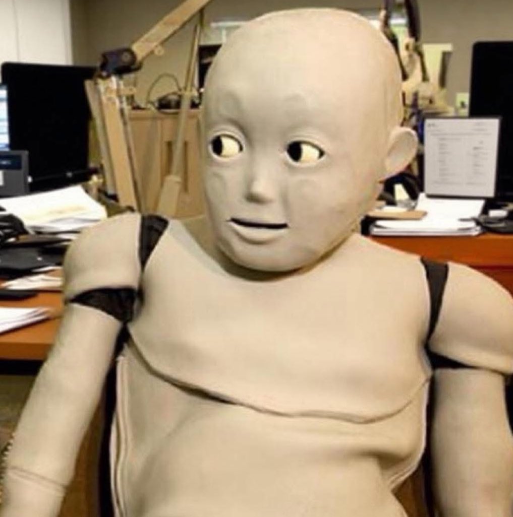 Person at work: "we're more than just coworkers, we're a family"

Me