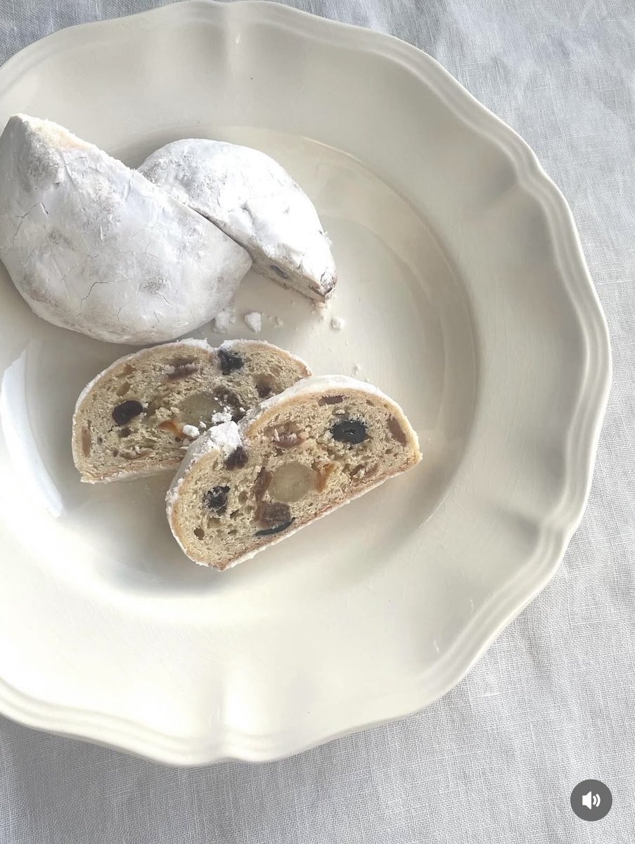thousandleaftea's tweet photo. ⋱毎年大人気✨⋰

シュトレンを販売しております。

これからクリスマスや、年末年始に向けて少しずつ長くお楽しみいただけます。

年末の帰省のお土産にもおすすめです
慌ただしい師走の時期。

皆様のお楽しみのひとつとなりますように...。 https://t.co/3YWYUZFyNF
