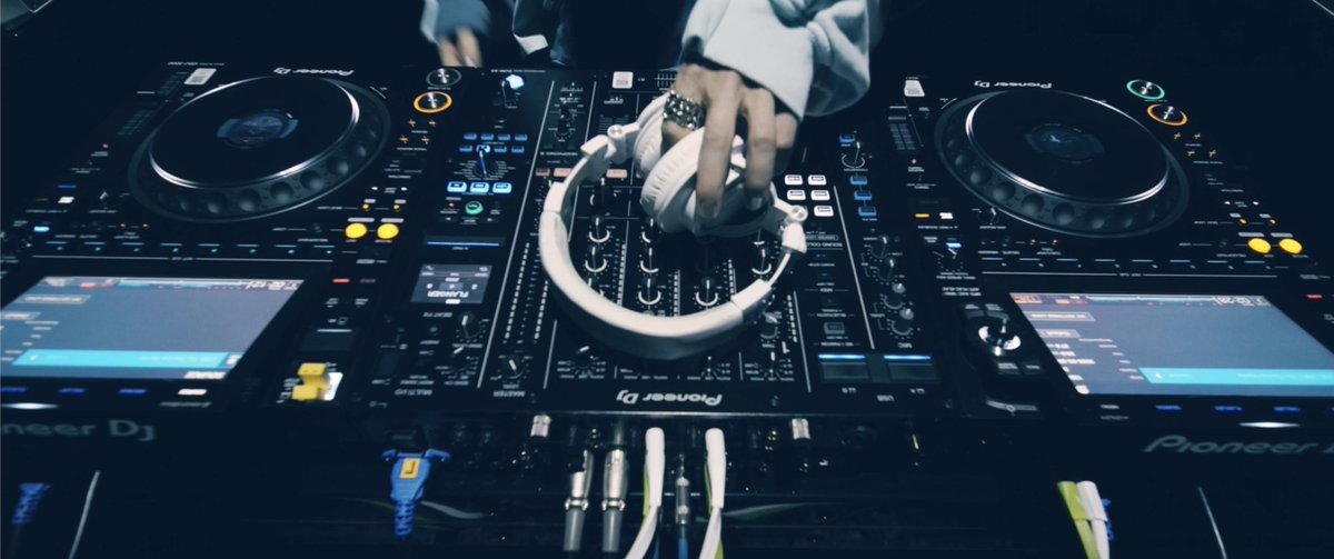Nakajin_sekaino's tweet photo. Coming soon
2025.12.20
#Nakajin #DJ #soundproducer https://t.co/6xpPrcFU2U