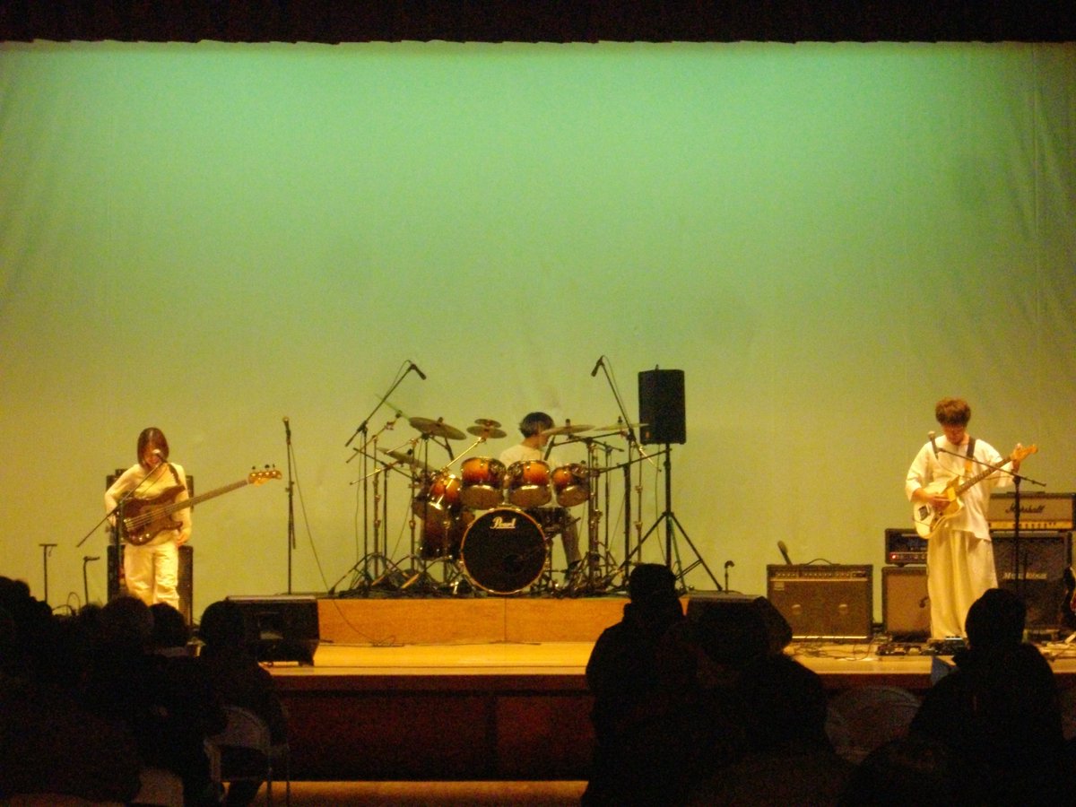 __light__writer's tweet photo. KURISAWA MUSIC LIVE Vol.1 ありがとうございました🥰 https://t.co/1KnBRa8Nho