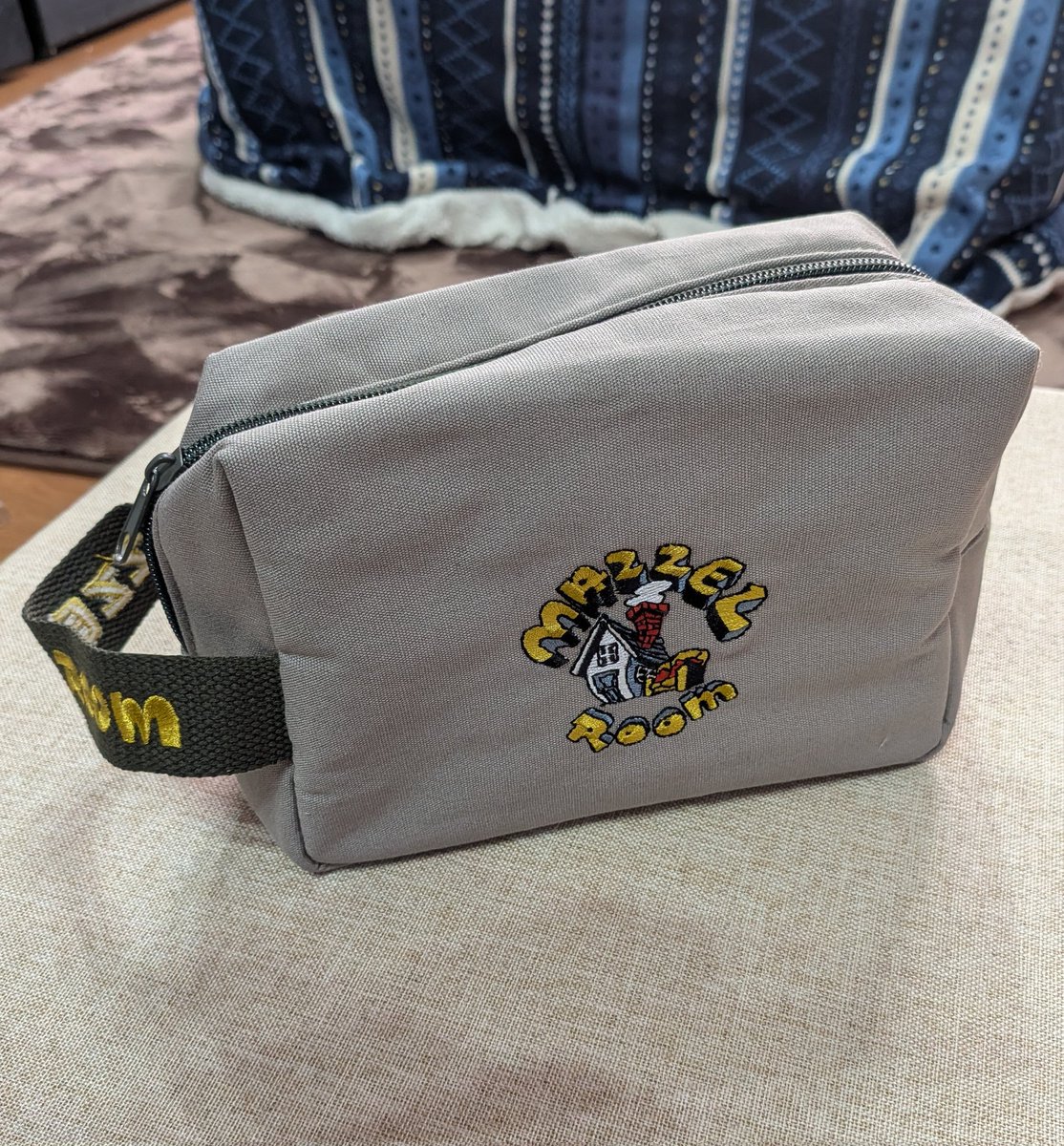 BMSG MAZZEL ROOM まぜべや　ポーチ付きエコバッグ BMSG MAZZEL ROOM まぜべや ポーチ付きエコバッグ - メルカリ