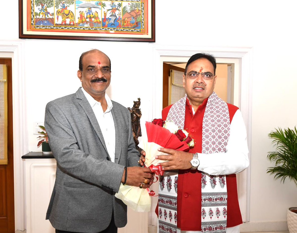 राजस्थान के यशस्वी मुख्यमंत्री श्री भजनलाल शर्मा जी को जन्मदिन पर बधाई प्रेषित की 💐💐 ⁦<a href="/BhajanlalBjp/">Bhajanlal Sharma</a>⁩
