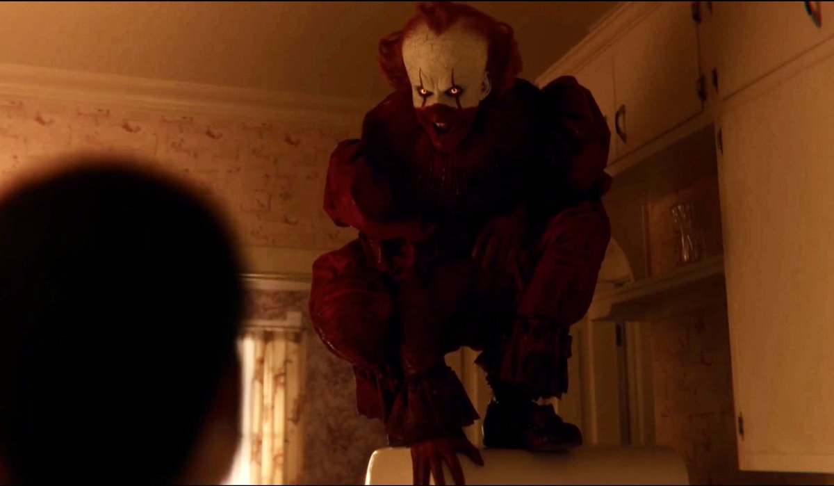 batatinhageek's tweet image. #ITWelcomeToDerry SPOILERS
.
.
.
.
.
.
.
.
.
.
.
.
Como é possível Pennywise já saber sobre o Clube dos Perdedores e sobre o Richie? 

Explicando de forma direta, sabemos que A Coisa é uma entidade e que para ela o conceito de tempo não é algo linear, ou seja, presente, passado e…