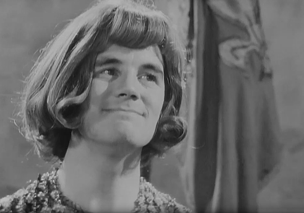 spookedstar's tweet image. HIS ACTING IN THIS SKETCH AAAA i love it sm, and that WIG ???? amazing stuff