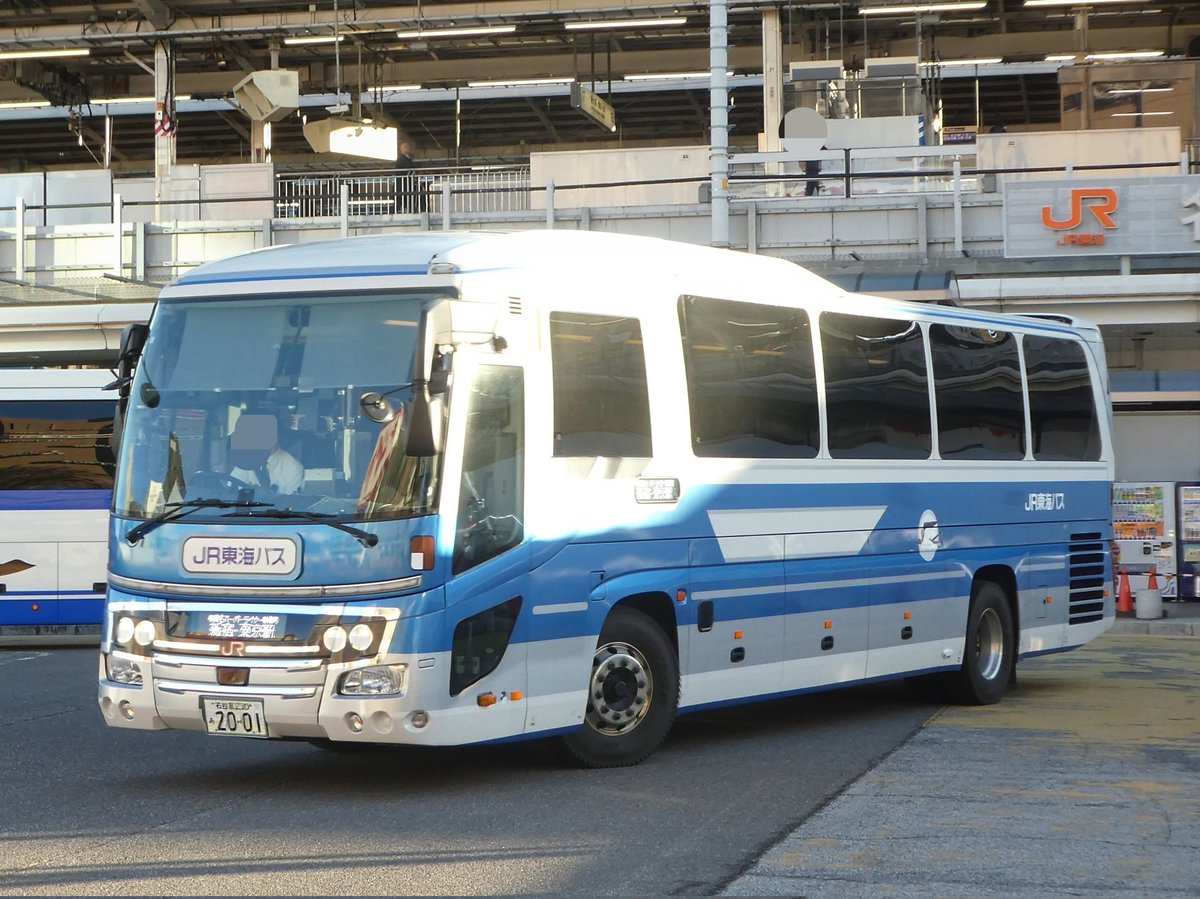 JR東海バスの2020年式日野セレガを撮影。 写真の車両は今年レトロバス