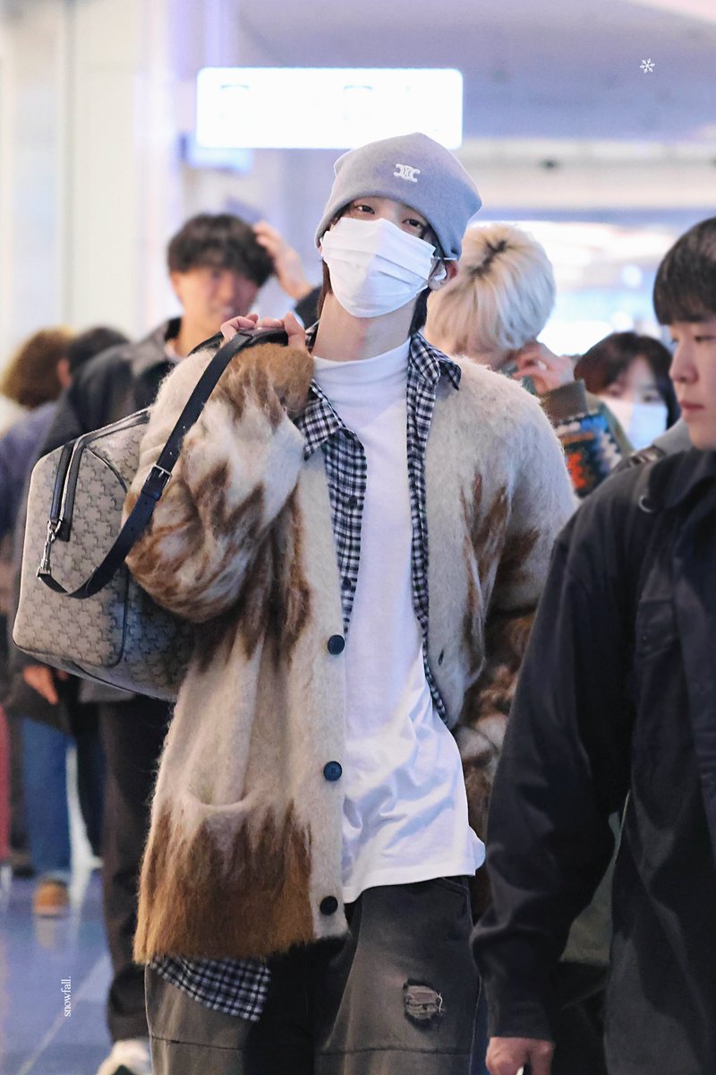 251215 HND

#TWS #투어스 #247WithUs 
#SHINYU #신유 #신정환