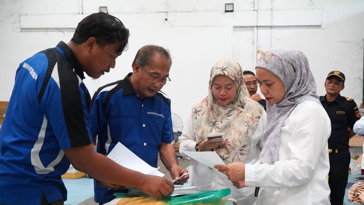 Bea Cukai Tanjung Perak tweet media
