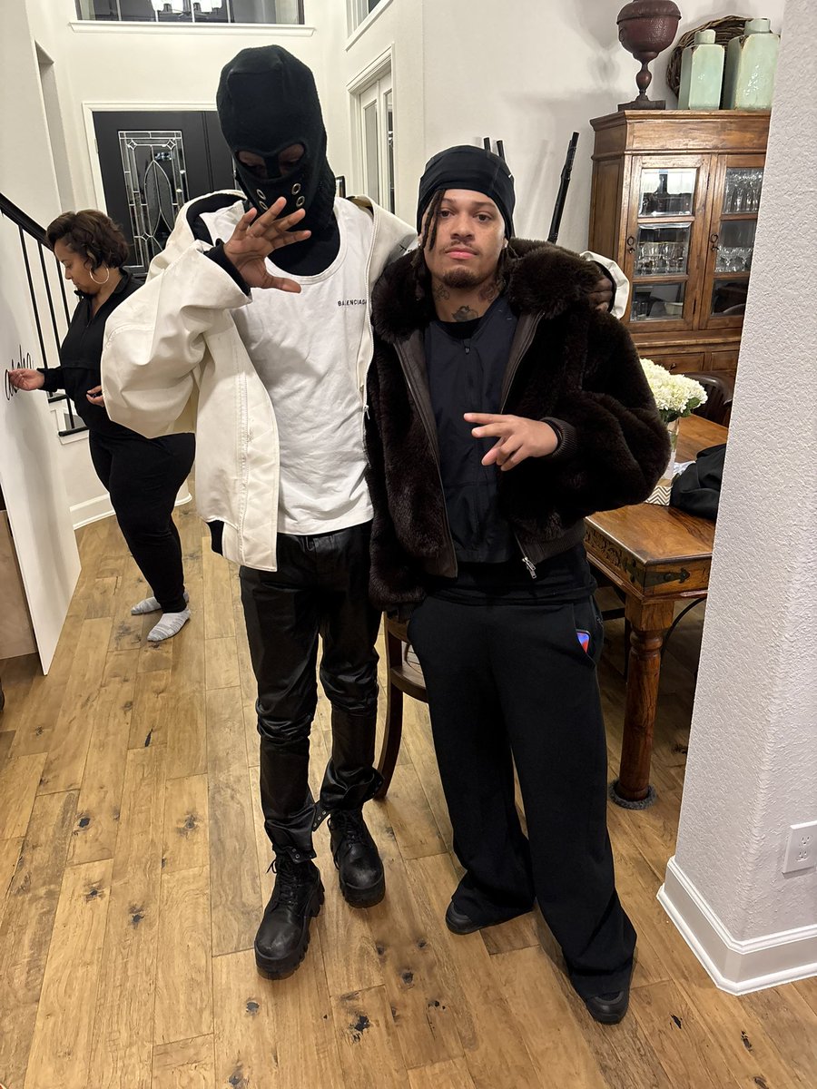 thenewexample's tweet image. thats luh rino he good