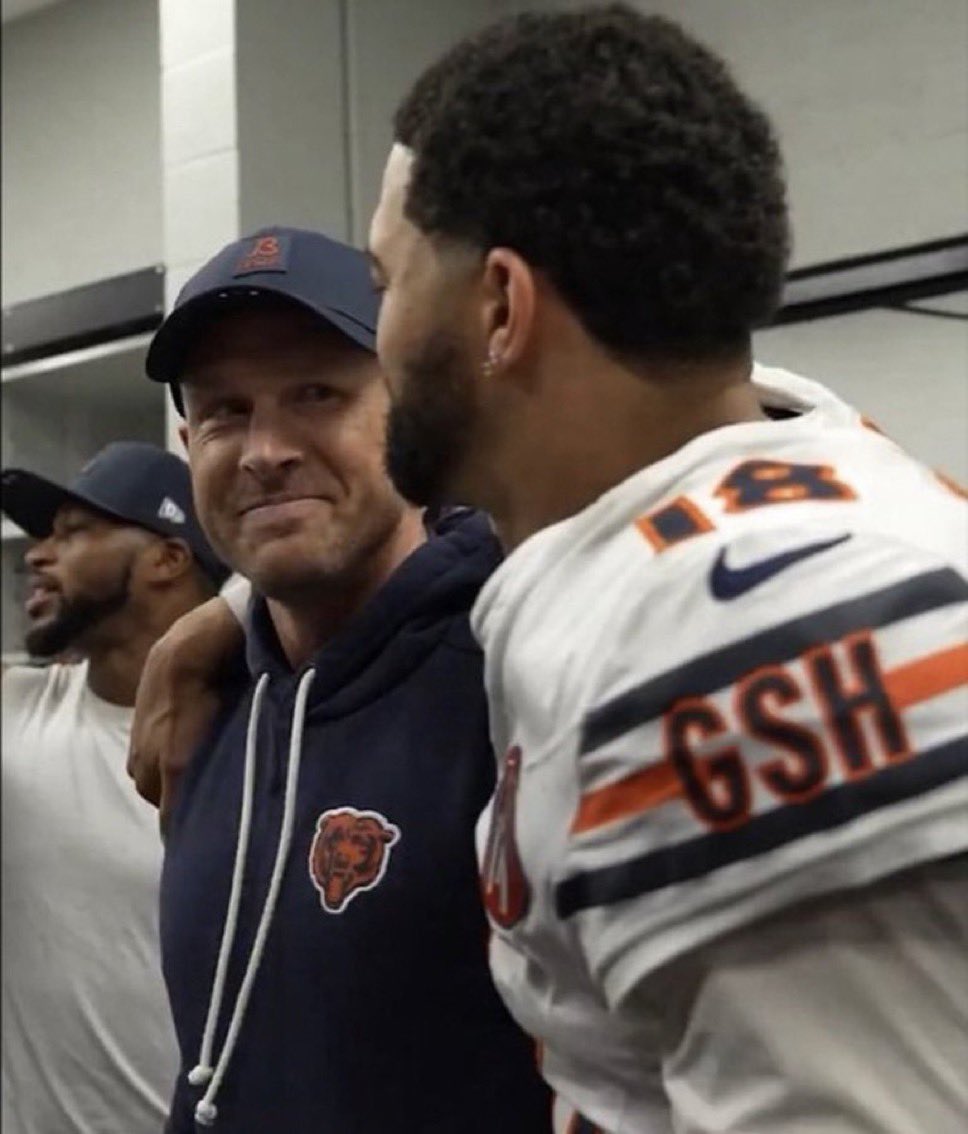 Bears_Hype_Man's tweet image. You sharing this post will count as 2 votes! Lets goo!!! 

#ProBowlVote  Joe Thuney

#ProBowlVote  Drew Dalman

#ProBowlVote  Jonah Jackson

#ProBowlVote  Darnell Wright

#ProBowlVote  Ozzy Trapilo

#ProBowlVote  D’Andre Swift

#ProBowlVote  Kyle Monangai

#ProBowlVote  Caleb…