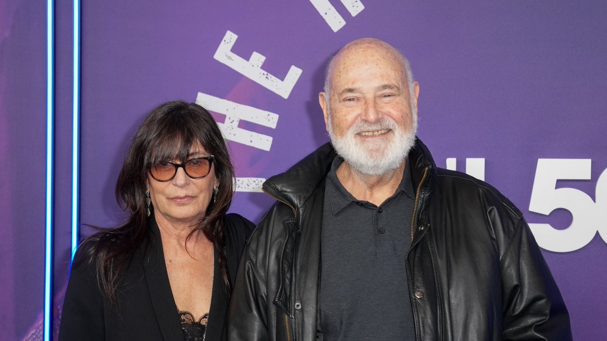 TMZ's tweet image. Rob Reiner, Wife Michele Found Dead in Their L.A. Home with Knife Wounds tmz.me/KPHaXvW