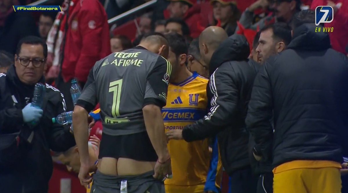 futaztecapostin's tweet photo. NAHUEL SE SACO LAS NALGAS JJAJAJAJAJAJAJA VAMONOS A LA VERGA https://t.co/uqnhUEapNb