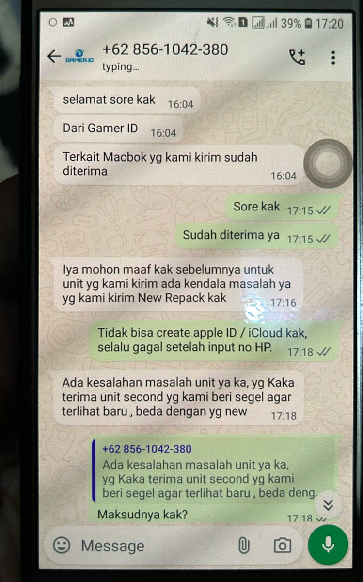 alfipangest's tweet photo. @ecommurz Tahun lalu beli mac di Tokped dikirim via JNE, untung gw langsung chat WA tokonya buat konfirmasi.

Mac-nya kebetulan ada kendala, jadi sempet gw ladenin chatnya. Beberapa saat kemudian kerasa janggal, mau nipu nih si 🐕

Gw diemin bbrp hari, tiba2 PP-nya berubah jd toko lain 🤣 https://t.co/r7S3vAfwSG
