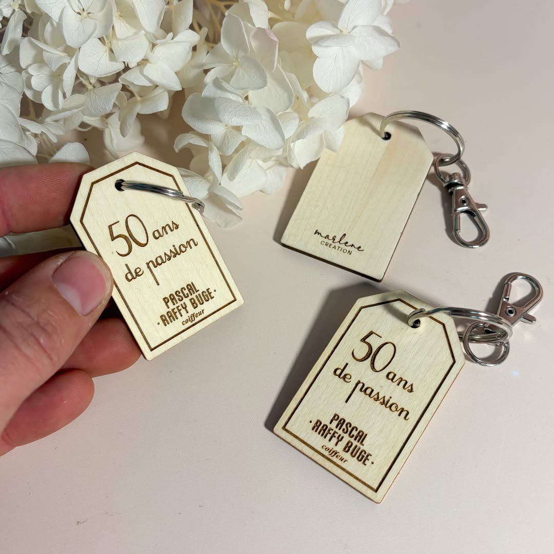 The personalized wooden keychains were designed as gifts for his clients—gentle and rustic tokens that reflect the designer’s passion for craftsmanship and human connection. Thanks for sharing.

#Repost <a href="/marlenecreation/">marlene</a>
#gccworld #gcclaser #laserengraver #lasercutter #gift