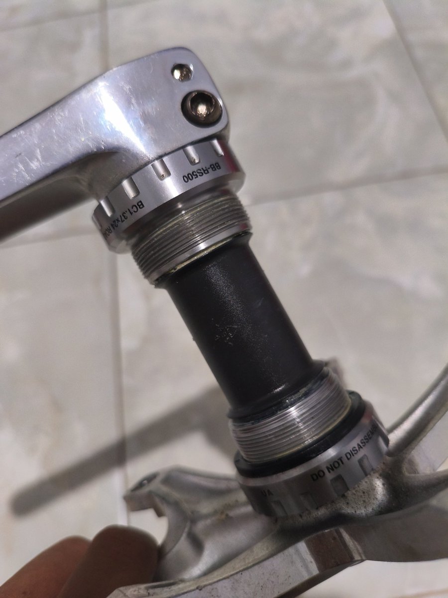 keiranath's tweet photo. #fnfjb
#wts

crank arm PIZZ x BB Shimano
Rp 650.000
Tokped ready https://t.co/akgEHsiyhl