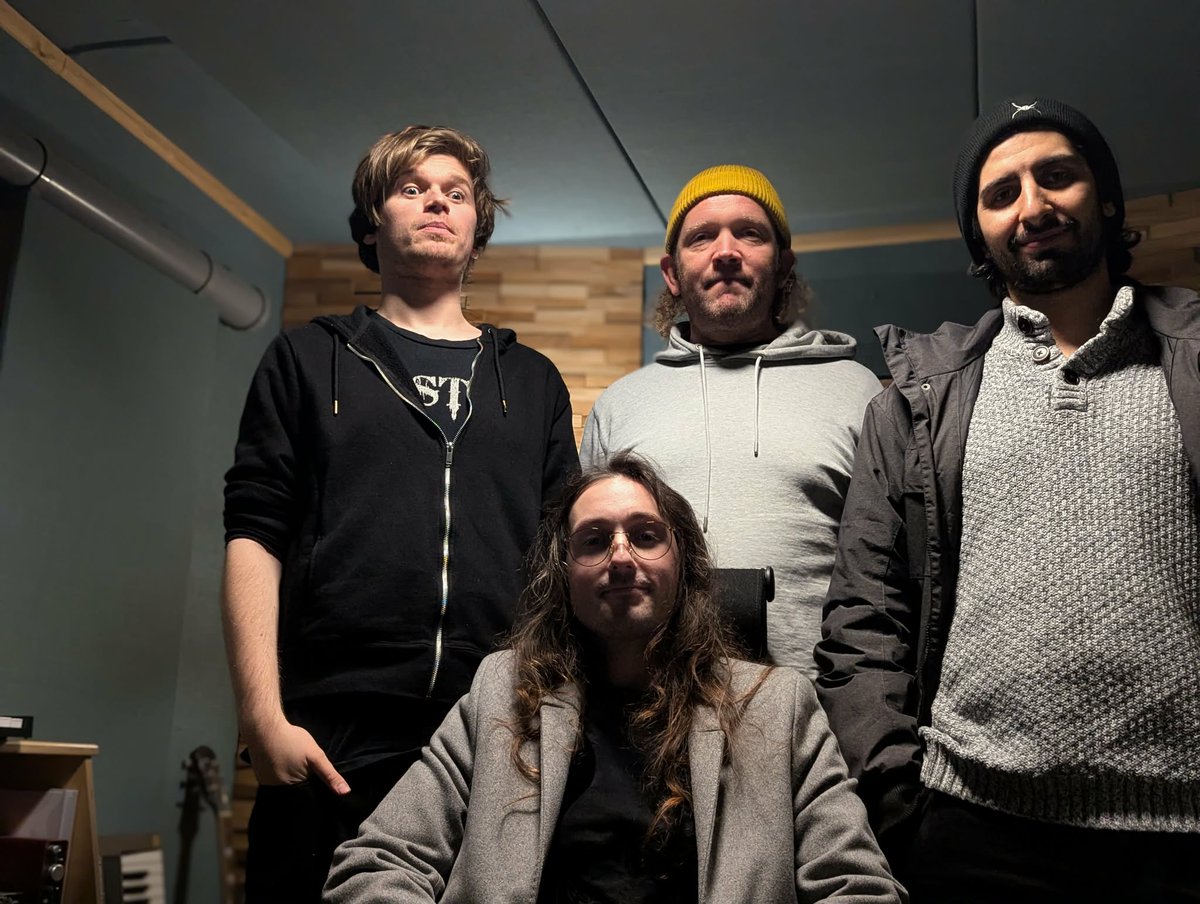 Redshift tweet media