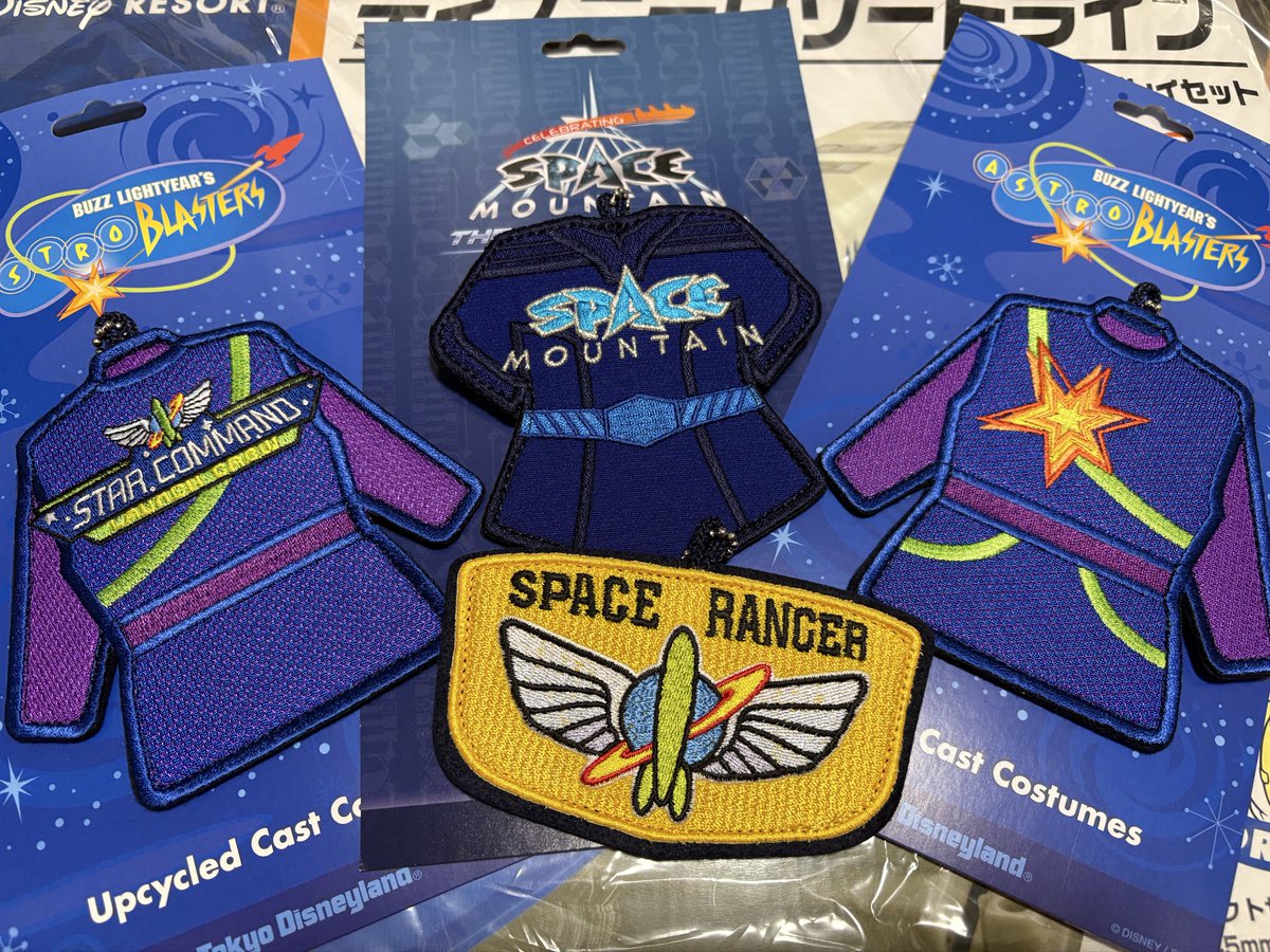 バズのワッペンも素敵すぎる😭 やっぱり少し高いけどスペース