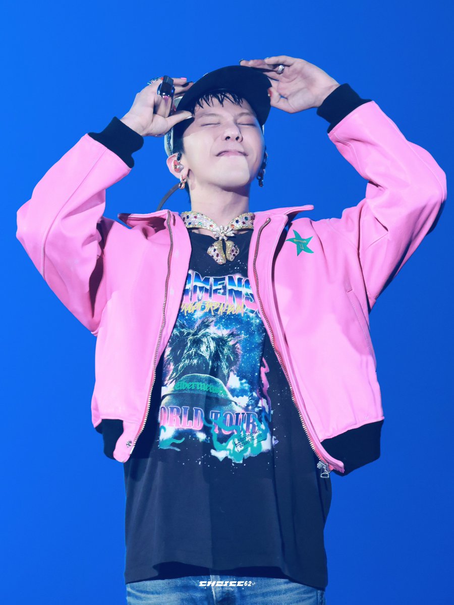 GDs_CHOICE's tweet photo. 251214 G-DRAGON 2025 WORLD TOUR [Übermensch] IN SEOUL ENCORE

너무 귀여워요💕

#gdragon #gd #권지용 #지드래곤 #權志龍 #kwonjiyong #权志龙 https://t.co/UYFzJY6yx2