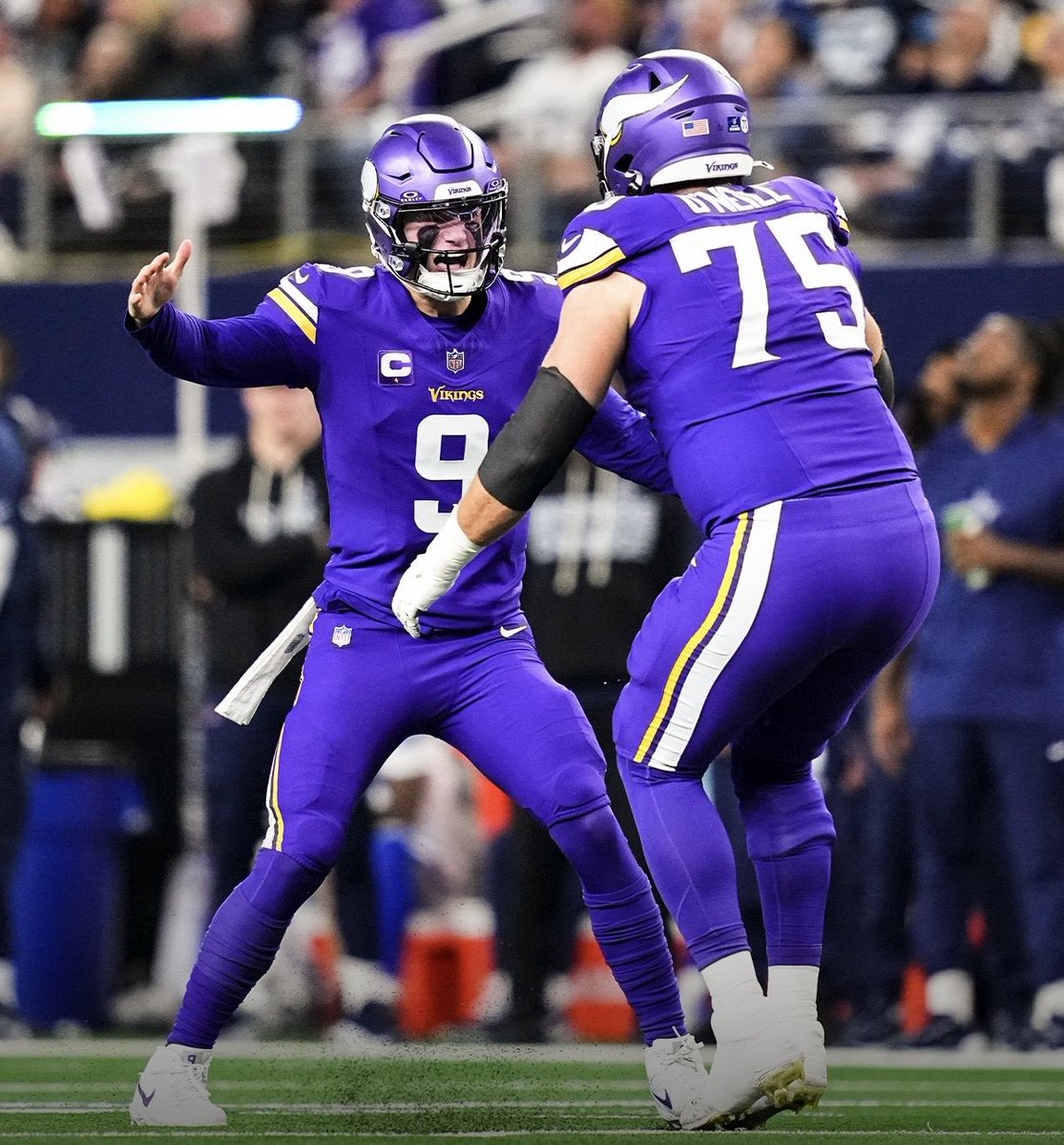 VikingzFanPage tweet media