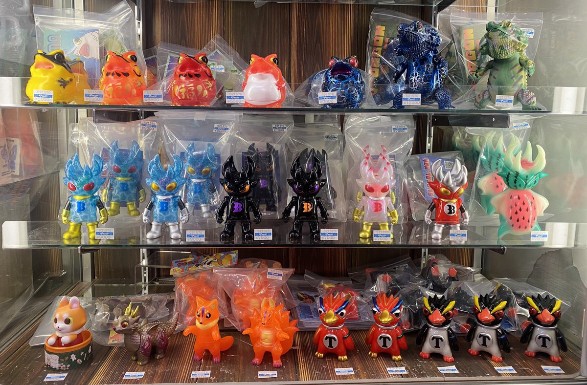 5階売場に新入荷🎵 #ペインターネット ✓#フトアゴン メデューサ